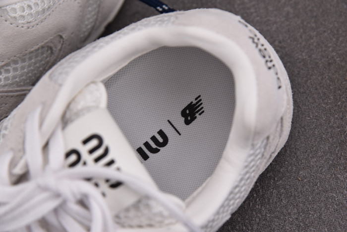 New Balance x MIU MIU NB530 NB000047