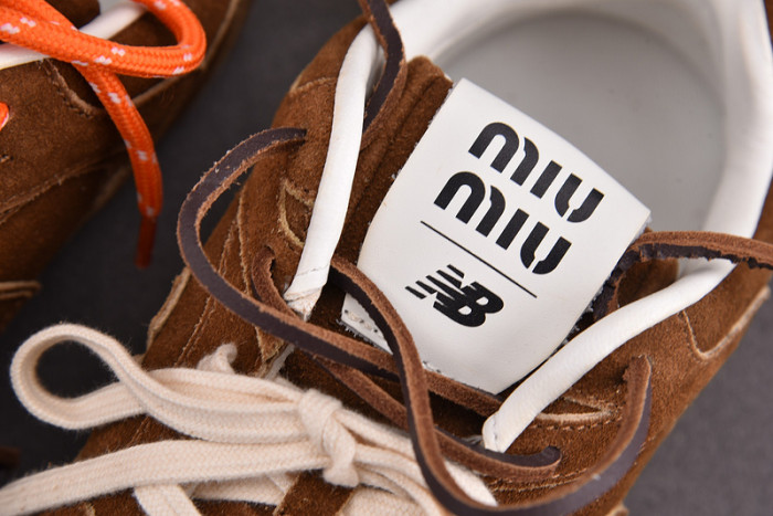 New Balance x MIU MIU NB530 NB000048