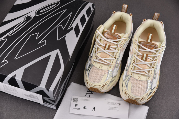 OFW Be Right Back BRB000013