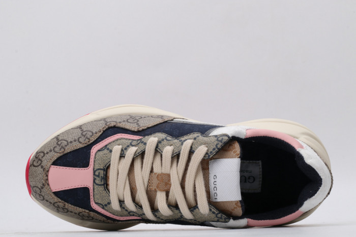 G*u*i* trainer sneaker83