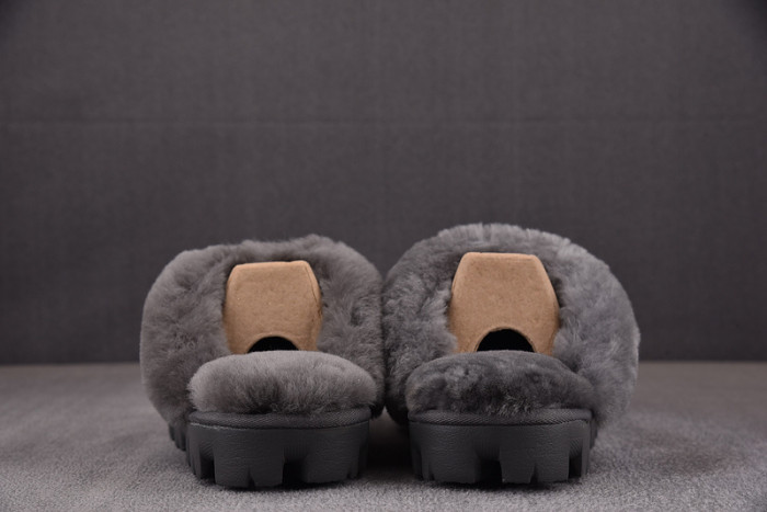 UGG SANDALS 4