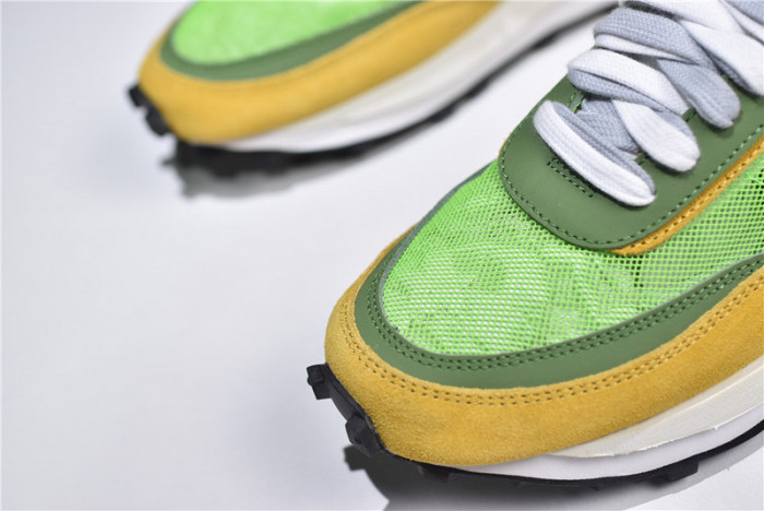 sacai x nike ldv waffle green gusto bv0073-300
