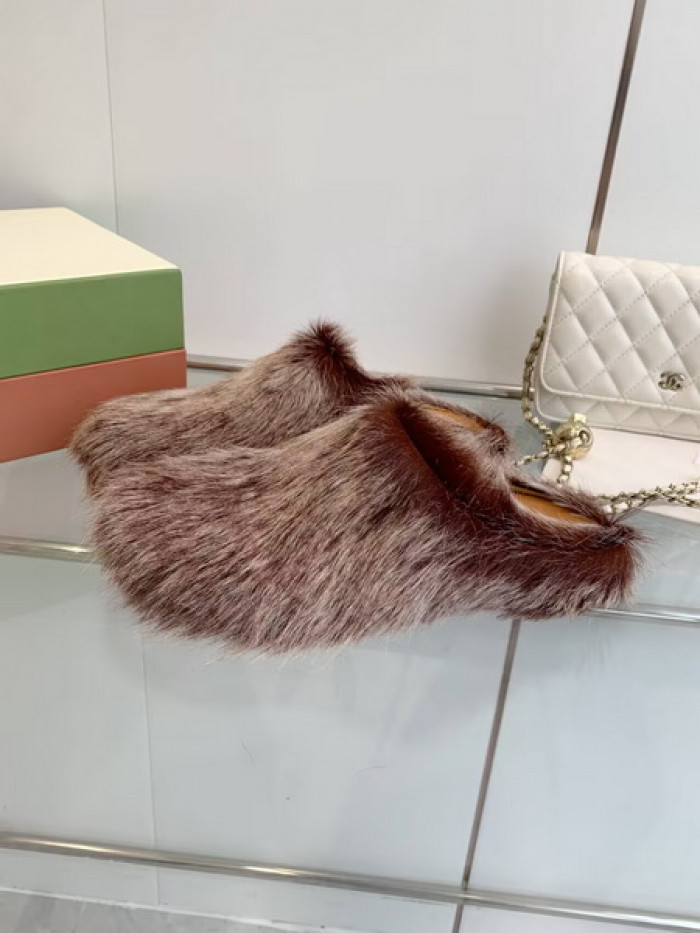 Marni Fussbett Sabot 13