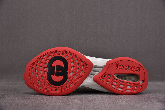 G*u*i* trainer sneaker81