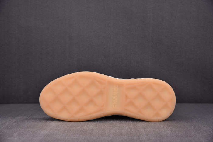 chane* snekaers c000017