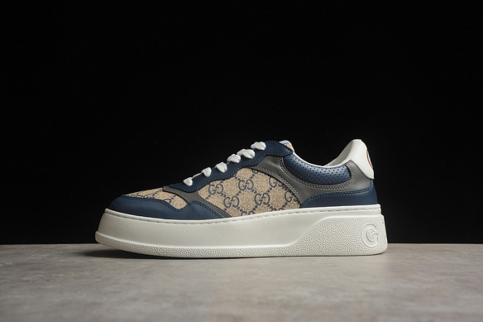 G*u*i* trainer sneaker100