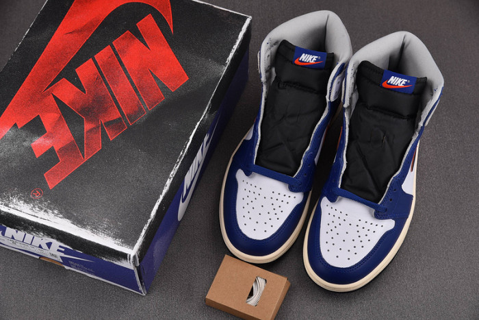 Air Jordan 1 High OG Deep Royal Blue DZ5485-100