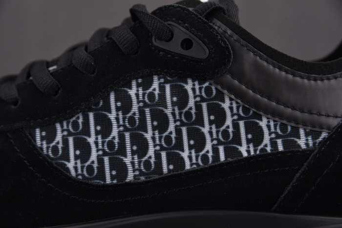 D1OR SNEAKERS B25 T0000-230