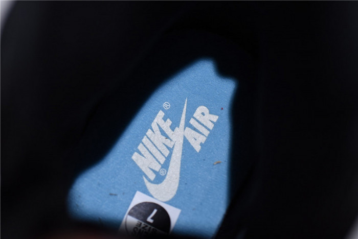 air jordan 1 sports illustrated a star is born 555088-015