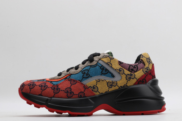 G*u*i* trainer sneaker2