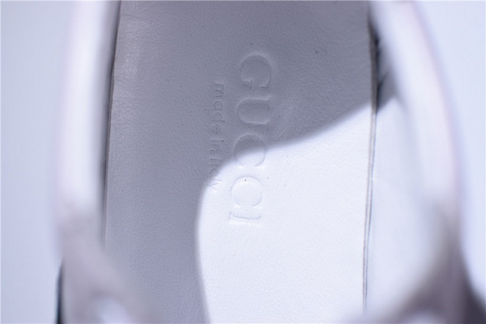 g*u*i ace embroidered low-top sneaker white with bee