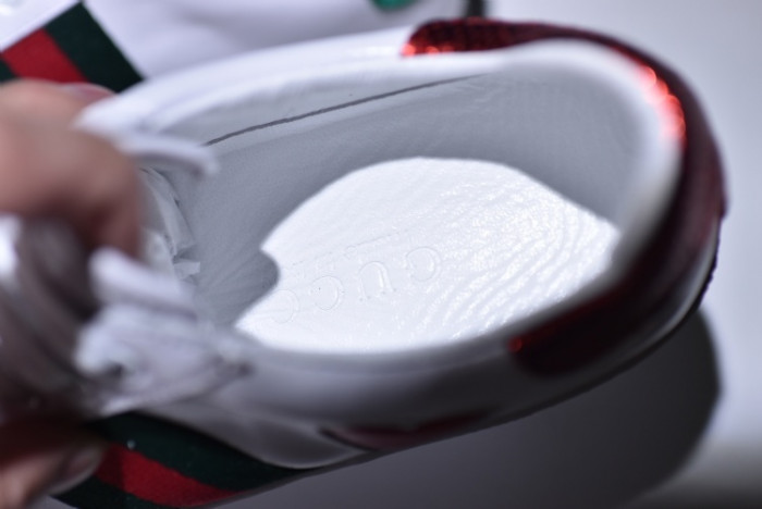 g*u*i ace embroidered low-top sneaker with red heart womens