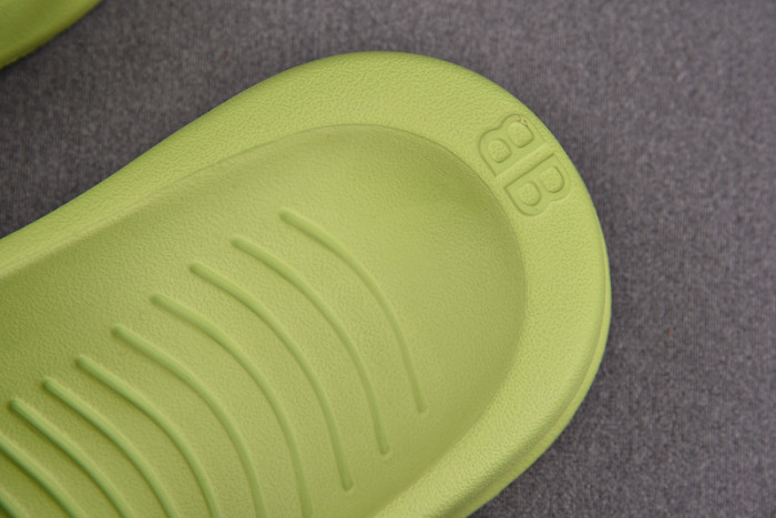 balenciag* sandal 20