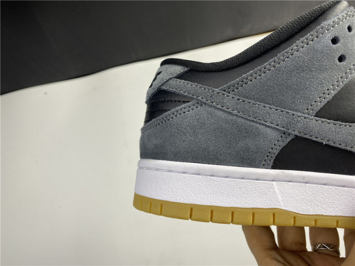 nike sb dunk low dark grey black gum ar0778-001