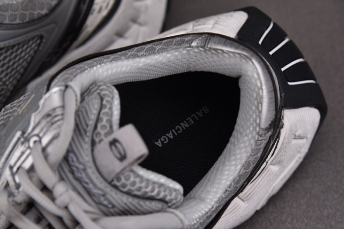 SNEAKER STAPLER 7000011