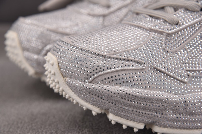 OFW Be Right Back BRB000017