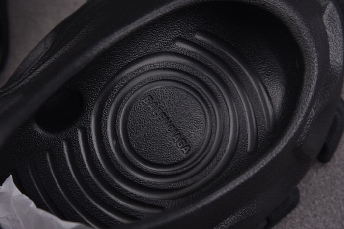 balenciag* sandal 37