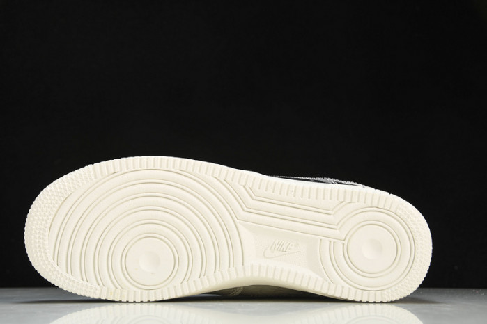 nike low air force 1 x silver