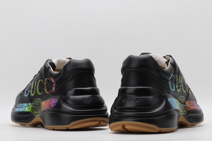 G*u*i* trainer sneaker13