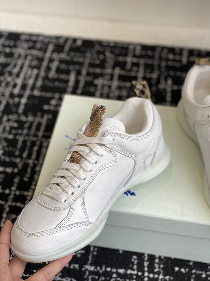 Burber*y sneakers B000019