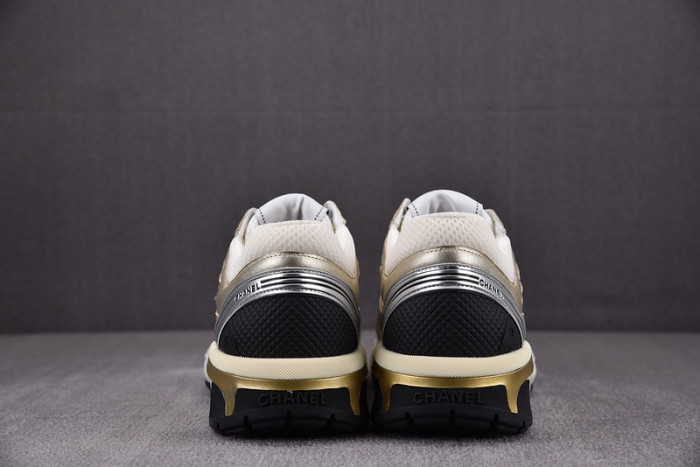 chane* snekaers c000029