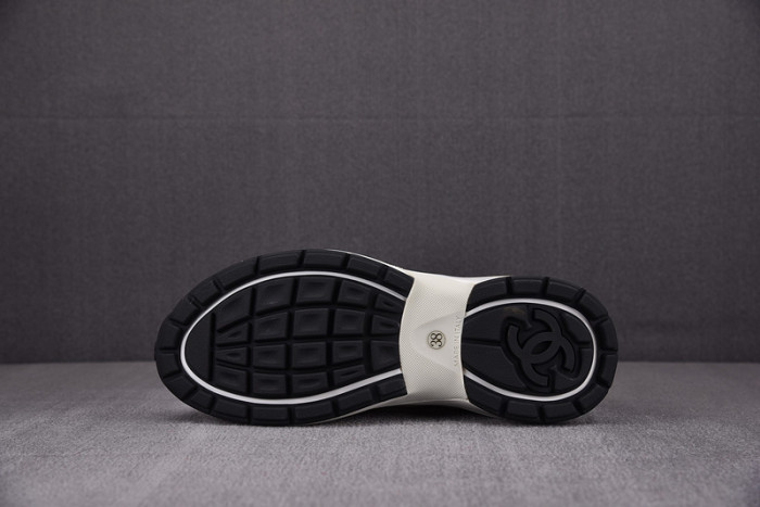 chane* snekaers c000029